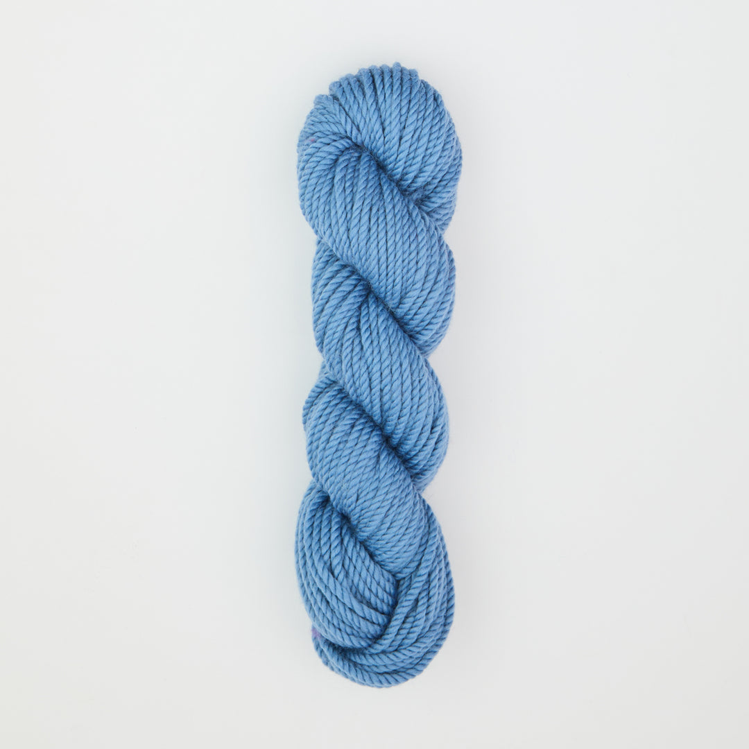 Clueless Blue : Rug Yarn