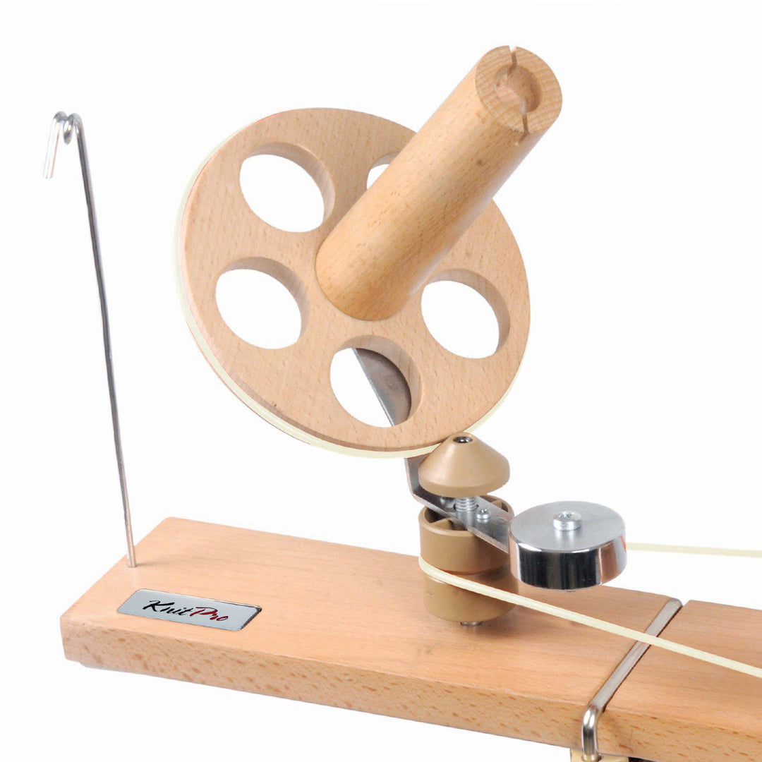 Natural Wood Ball Winder