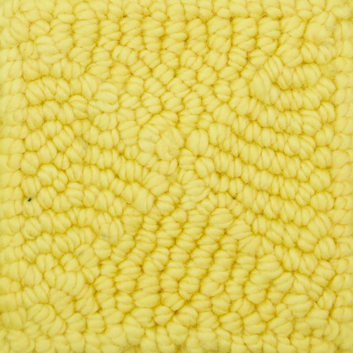 Spotlight Rug Mesh Spotlight – Solid Rug Yarn – The Oxford Company